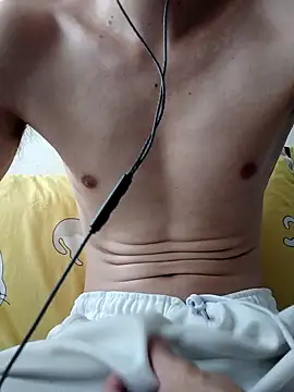 Snapshot of YAY-1 chatting on 12/05/24, 05:37 YAY-1 online show from 12/05/24, 05:37