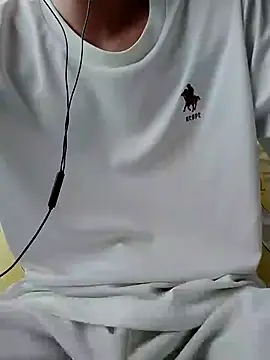 Snapshot of YAY-1 chatting on 12/08/24, 05:29 YAY-1 online show from 12/08/24, 05:29