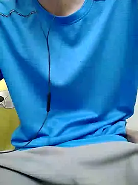 Snapshot of YAY-1 chatting on 12/08/24, 11:46 YAY-1 online show from 12/08/24, 11:46