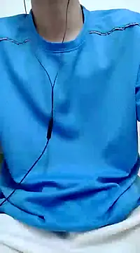 Snapshot of YAY-1 chatting on 12/12/24, 12:01 YAY-1 online show from 12/12/24, 12:01