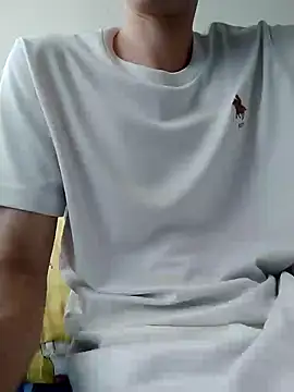 Snapshot of YAY-1 chatting on 12/17/24, 02:44 YAY-1 online show from 12/17/24, 02:44