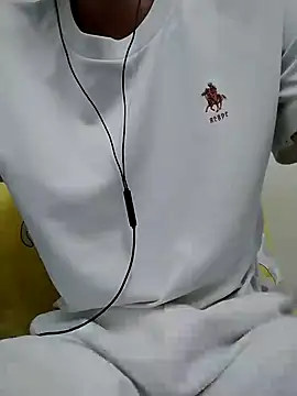 Snapshot of YAY-1 chatting on 12/20/24, 12:05 YAY-1 online show from 12/20/24, 12:05