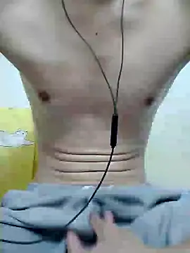 Snapshot of YAY-1 chatting on 12/21/24, 11:55 YAY-1 online show from 12/21/24, 11:55