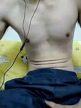 Snapshot of YAY-1 chatting on 01/15/25, 11:53 YAY-1 online show from 01/15/25, 11:53