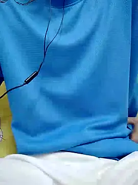 Snapshot of YAY-1 chatting on 01/19/25, 12:06 YAY-1 online show from 01/19/25, 12:06