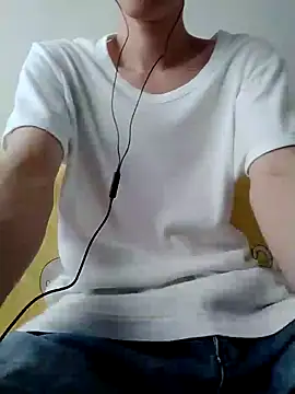 Snapshot of YAY-1 chatting on 02/11/25, 03:08 YAY-1 online show from 02/11/25, 03:08