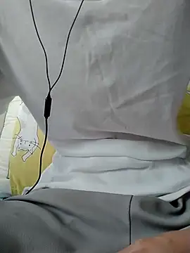 Snapshot of YAY-1 chatting on 02/20/25, 02:18 YAY-1 online show from 02/20/25, 02:18