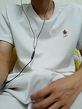 Snapshot of YAY-1 chatting on 02/25/25, 02:03 YAY-1 online show from 02/25/25, 02:03