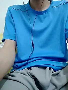 Snapshot of YAY-1 chatting on 02/25/25, 12:13 YAY-1 online show from 02/25/25, 12:13