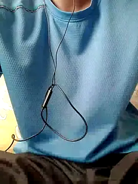 Snapshot of YAY-1 chatting on 02/28/25, 02:31 YAY-1 online show from 02/28/25, 02:31