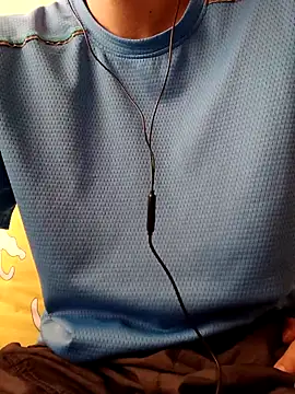 Snapshot of YAY-1 chatting on 02/28/25, 08:42 YAY-1 online show from 02/28/25, 08:42