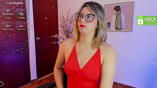 Chanelll Taylorr  online show from 03/07/25, 03:18