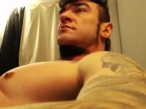 Snapshot of ballardbret chatting on 02/06/25, 04:21 ballardbret online show from 02/06/25, 04:21