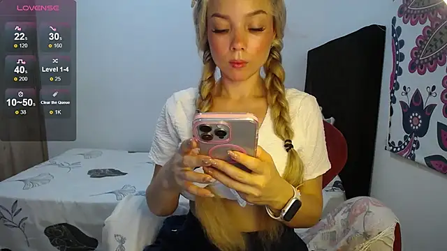 Snapshot of nakary00 chatting on 03/20/25, 11:34 nakary00 online show from 03/20/25, 11:34