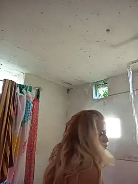 natally ross21 online show from 10/04/25, 11:41