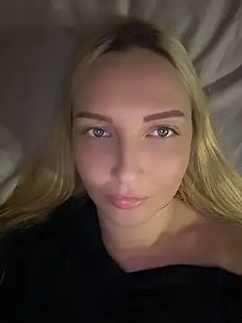 Snapshot of Aleksandrakis chatting on 07/11/26, 04:32 Aleksandrakis online show from 07/11/26, 04:32