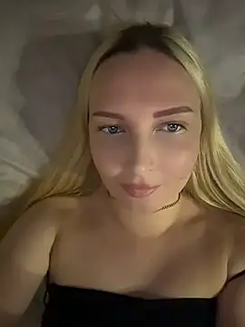Snapshot of Aleksandrakis chatting on 07/15/26, 02:44 Aleksandrakis online show from 07/15/26, 02:44