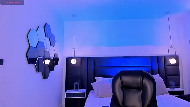 Snapshot of SamanthaKlein_ chatting on 01/23/25, 03:37 SamanthaKlein online show from 01/23/25, 03:37