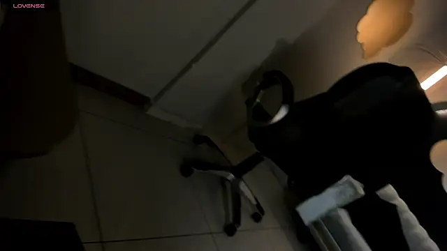 VictoriaMilan  online show from 02/01/25, 12:05