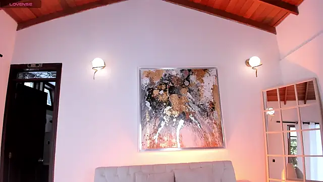 VictoriaMilan  online show from 02/09/25, 03:23