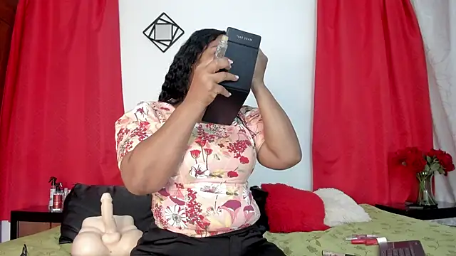 Snapshot of AmbarthSmiith2 chatting on 09/16/25, 11:00 AmbarthSmiith2 online show from 09/16/25, 11:00