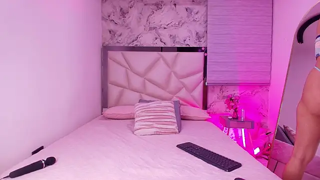 kendal rossi online show from 04/11/26, 03:00