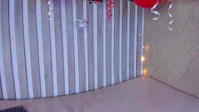 Snapshot of sabrinahimss chatting on 02/02/25, 03:43 sabrinahimss online show from 02/02/25, 03:43