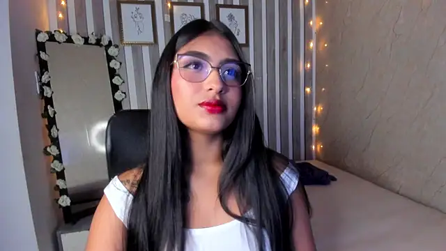 Snapshot of sabrinahimss chatting on 03/19/25, 10:20 sabrinahimss online show from 03/19/25, 10:20