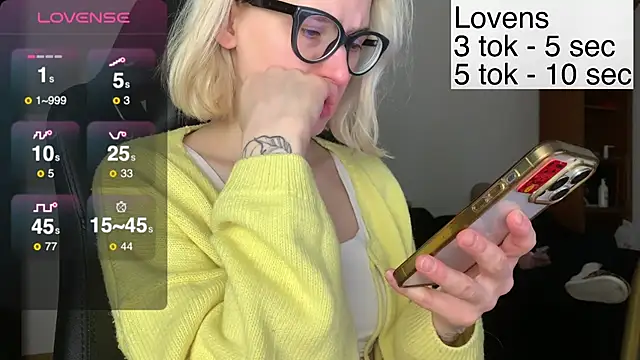 Sexy Sweets online show from 11/19/25, 05:46