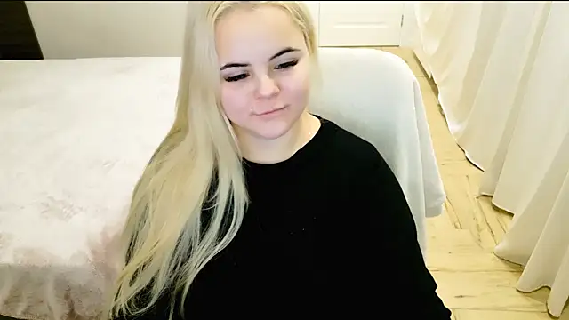 Snapshot of lovely-eyes chatting on 12/19/24, 11:14 lovely-eyes online show from 12/19/24, 11:14