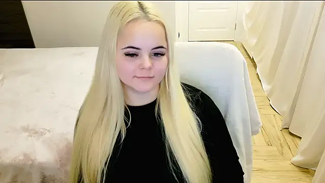 Snapshot of lovely-eyes chatting on 12/20/24, 02:19 lovely-eyes online show from 12/20/24, 02:19