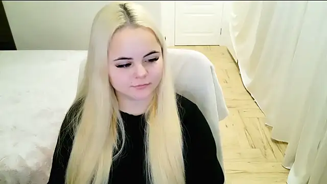 Snapshot of lovely-eyes chatting on 12/30/24, 03:47 lovely-eyes online show from 12/30/24, 03:47