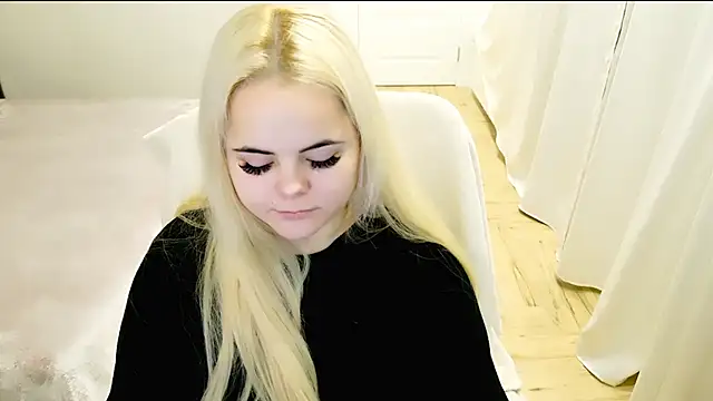 Snapshot of lovely-eyes chatting on 01/23/25, 08:24 lovely-eyes online show from 01/23/25, 08:24