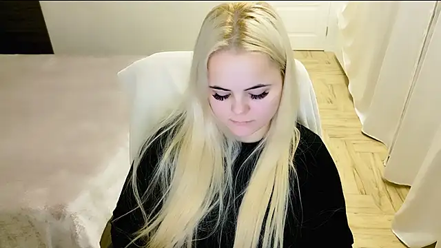 Snapshot of lovely-eyes chatting on 01/23/25, 11:26 lovely-eyes online show from 01/23/25, 11:26