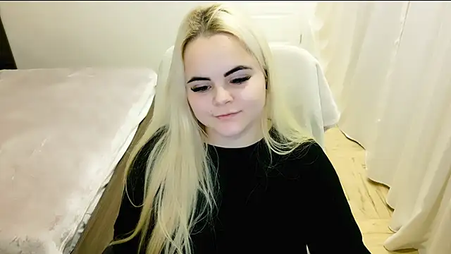 Snapshot of lovely-eyes chatting on 02/14/25, 09:32 lovely-eyes online show from 02/14/25, 09:32