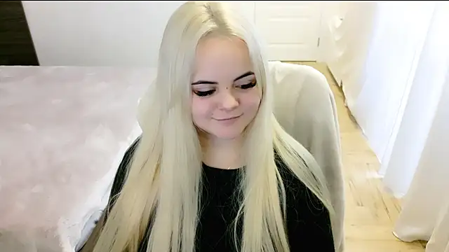 Snapshot of lovely-eyes chatting on 02/26/25, 06:26 lovely-eyes online show from 02/26/25, 06:26