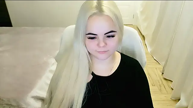 Snapshot of lovely-eyes chatting on 02/28/25, 02:42 lovely-eyes online show from 02/28/25, 02:42