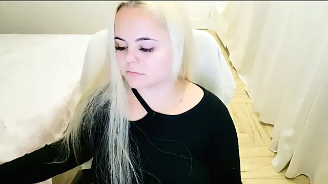 Snapshot of lovely-eyes chatting on 03/22/25, 02:48 lovely-eyes online show from 03/22/25, 02:48