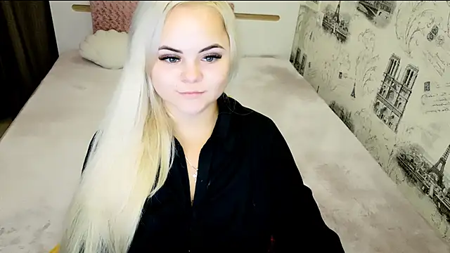 Snapshot of lovely-eyes chatting on 10/14/25, 05:47 lovely-eyes online show from 10/14/25, 05:47