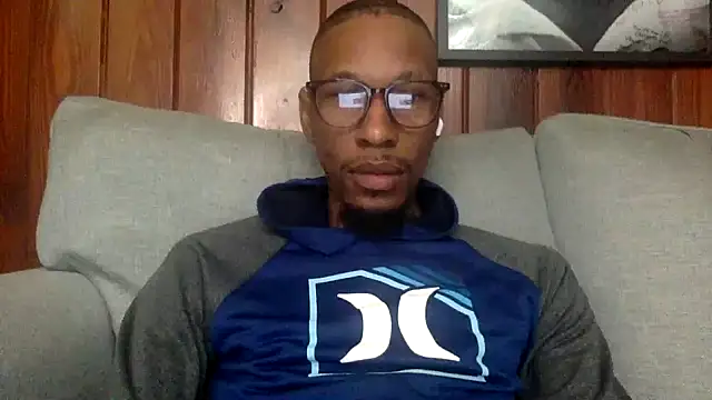 Snapshot of KingDerRico chatting on 10/13/25, 05:02 KingDerRico online show from 10/13/25, 05:02