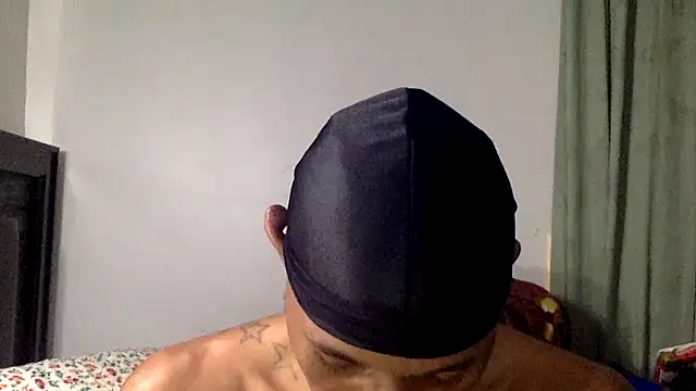 Snapshot of KingDerRico chatting on 11/02/25, 12:02 KingDerRico online show from 11/02/25, 12:02