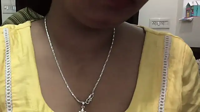 Snapshot of Gulaboo_bhabi chatting on 02/09/25, 01:11 Gulaboo bhabi online show from 02/09/25, 01:11