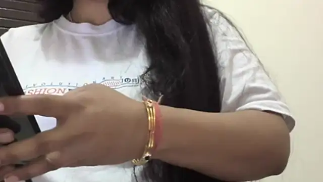 Snapshot of Gulaboo_bhabi chatting on 03/03/25, 09:44 Gulaboo bhabi online show from 03/03/25, 09:44