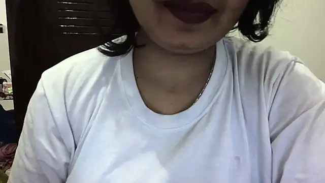 Snapshot of Gulaboo_bhabi chatting on 03/03/25, 01:53 Gulaboo bhabi online show from 03/03/25, 01:53