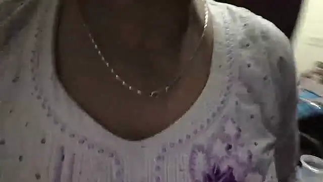 Snapshot of Gulaboo_bhabi chatting on 03/09/25, 07:59 Gulaboo bhabi online show from 03/09/25, 07:59