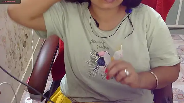 Snapshot of Gulaboo_bhabi chatting on 09/20/25, 08:04 Gulaboo bhabi online show from 09/20/25, 08:04