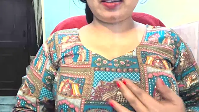Snapshot of Gulaboo_bhabi chatting on 11/07/25, 03:56 Gulaboo bhabi online show from 11/07/25, 03:56
