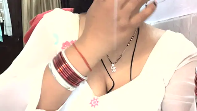 Gulaboo bhabi online show from 02/24/26, 09:46