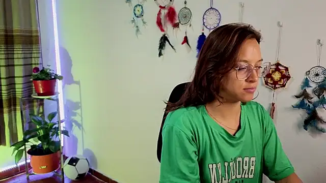 Zoe--khalL online show from 06/24/26, 03:05