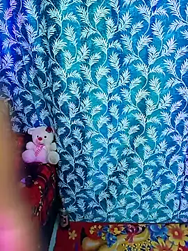 Snapshot of beauty_alina chatting on 01/24/25, 04:49 beauty alina online show from 01/24/25, 04:49